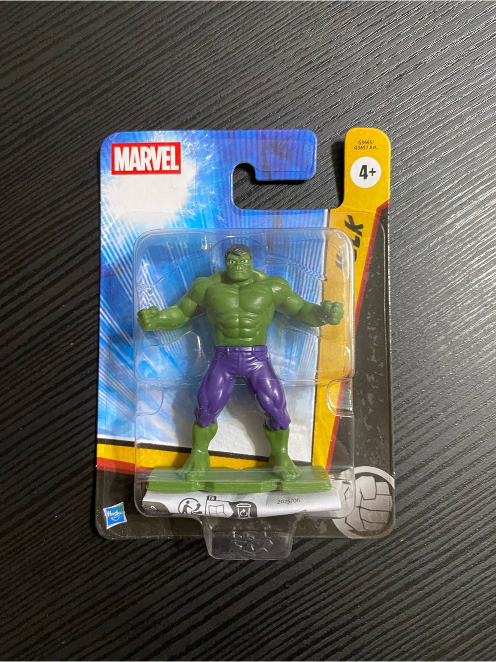 Marvel The Hulk Action Miniature Figurine